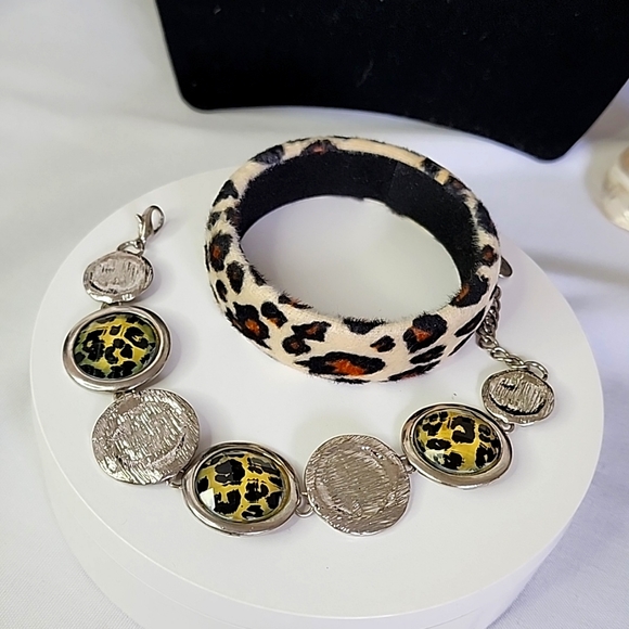 Animal Print Bracelet Set New - Picture 1 of 8